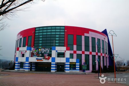 春川人偶劇場