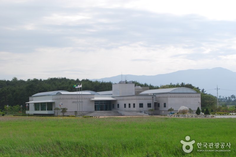 鳌山裡史前遺迹博物館 (1/43)
