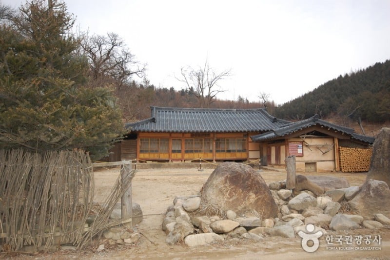 李孝石故居(이효석 생가터) (1/24)