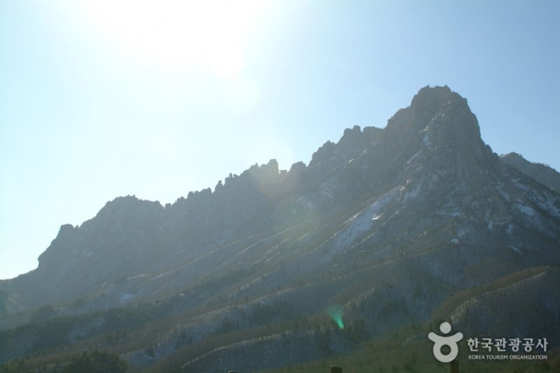 雪嶽山蔚山岩