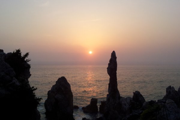 湫岩燭臺岩