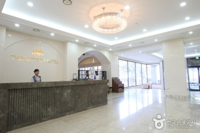 洛山套房酒店