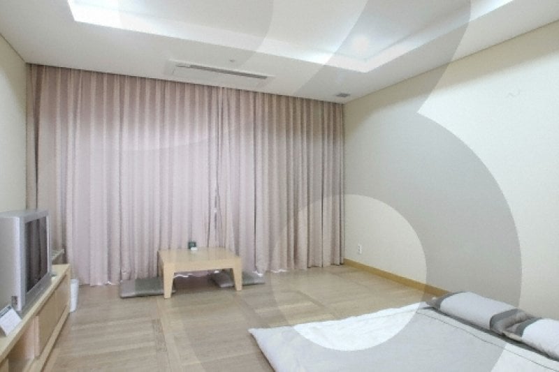 洛山套房酒店