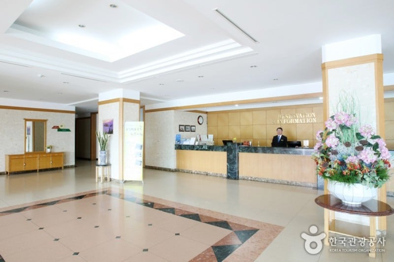 雪嶽山家庭飯店