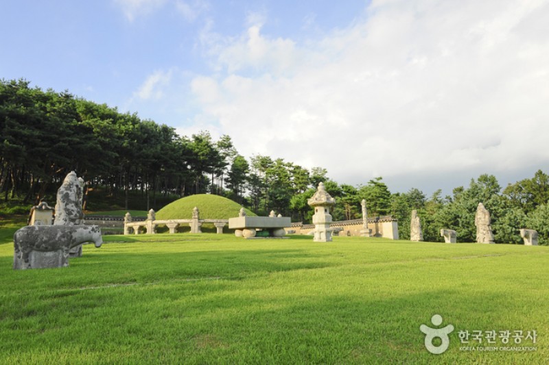 華城隆陵與健陵 [UNESCO世界文化遺產] (1/8)