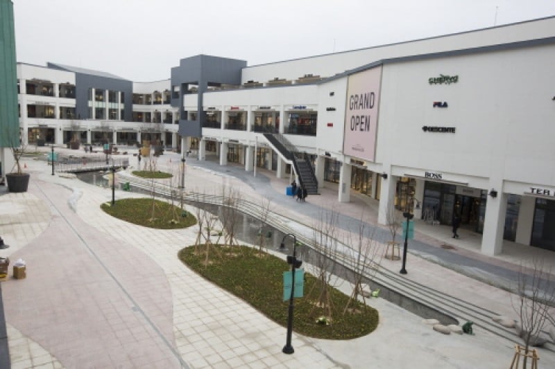現代名牌折扣購物中心金浦店 (2/5)
