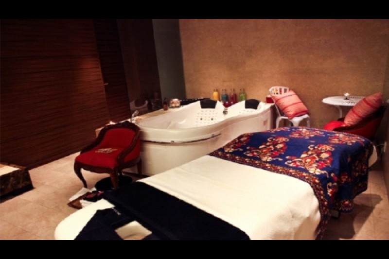 Q Spa &amp; Clinic (2/8)