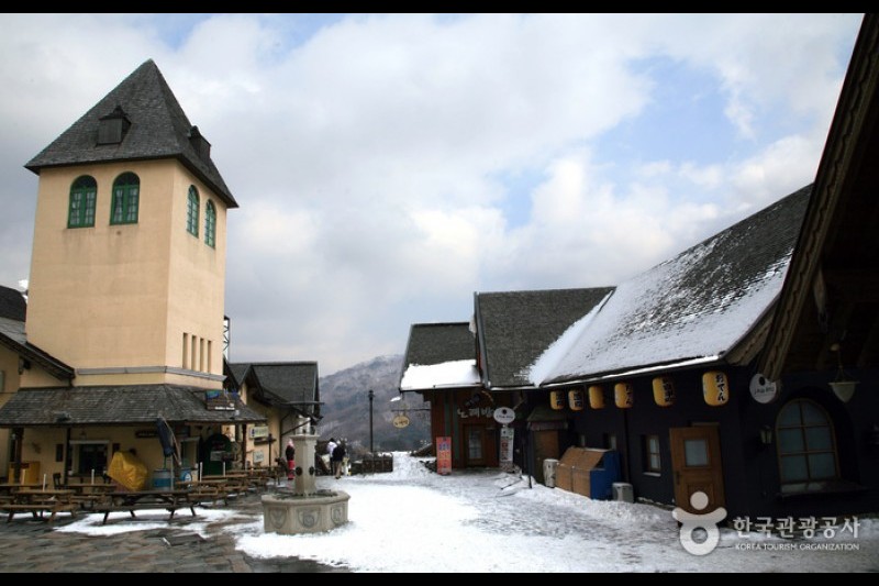 茂朱德裕山渡假村滑雪場