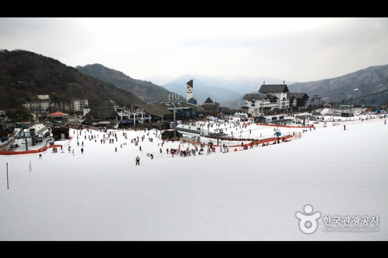 茂朱德裕山渡假村滑雪場