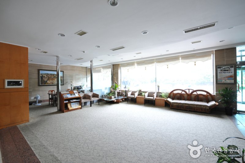 禅雲山觀光酒店 (4/8)