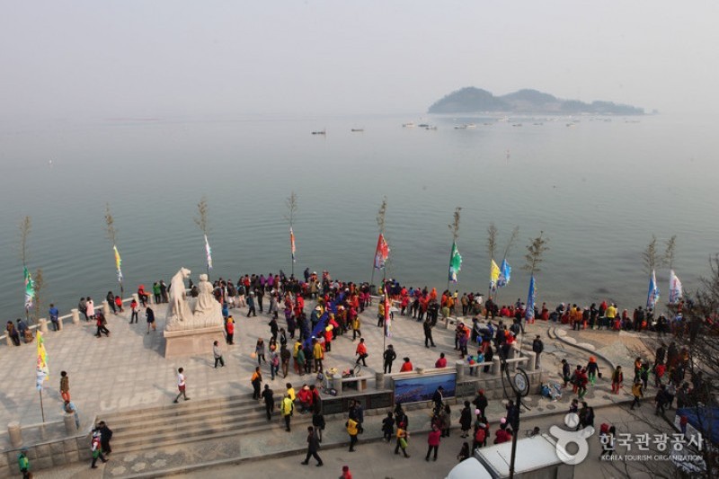珍島神秘海路慶典