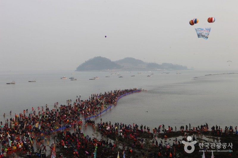 珍島神秘海路慶典