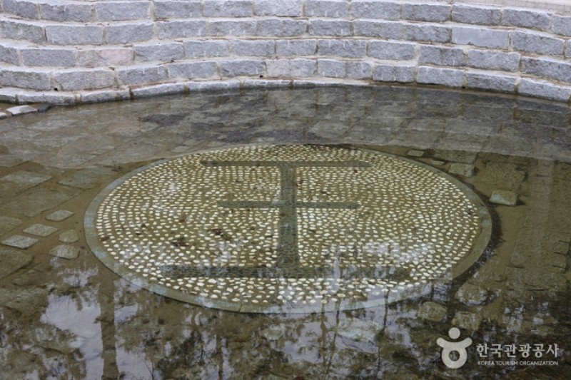 王仁博士遺蹟地 (10/11)