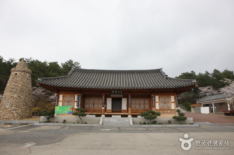 王仁博士遺蹟地 (11/11)