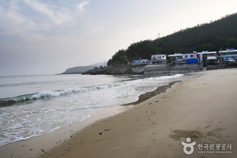 薪智鳴沙十里海水浴場