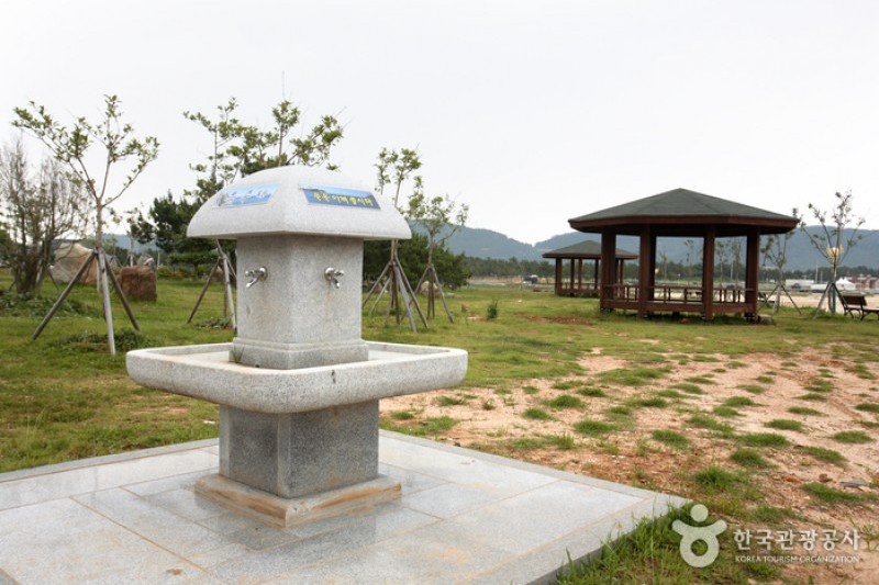 薪智鳴沙十里海水浴場