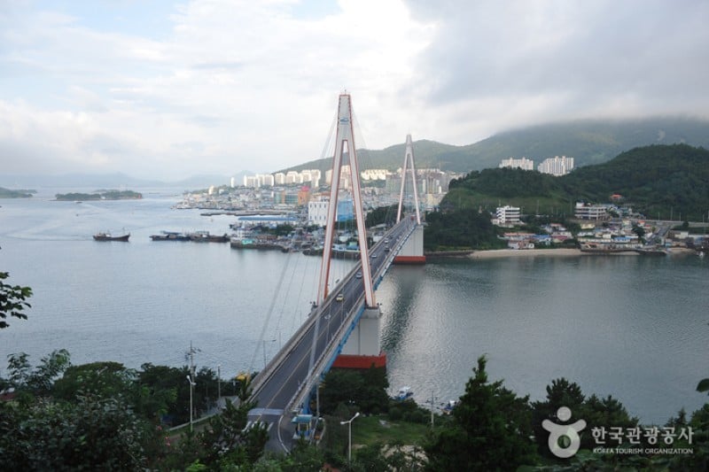 突山大橋