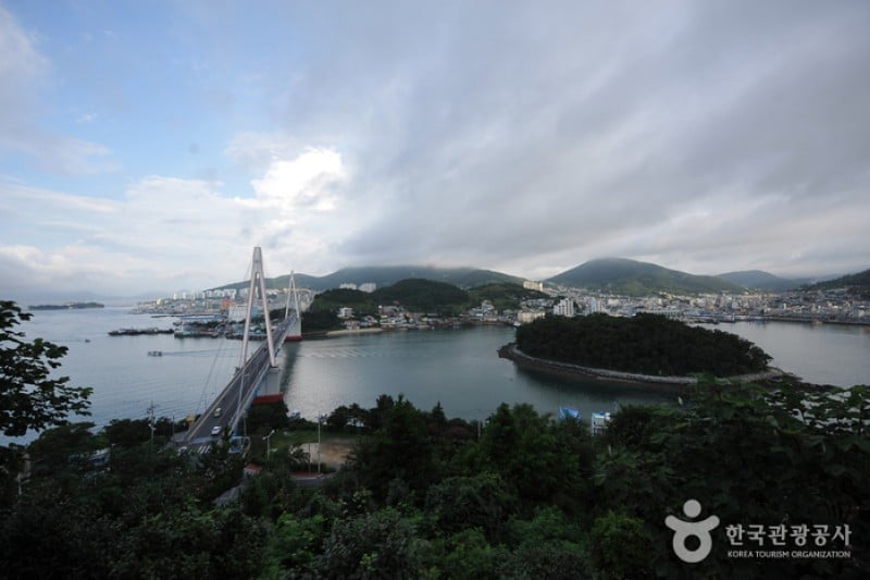 突山大橋