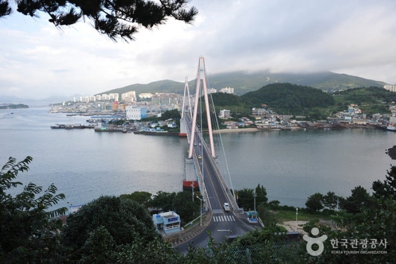 突山大橋