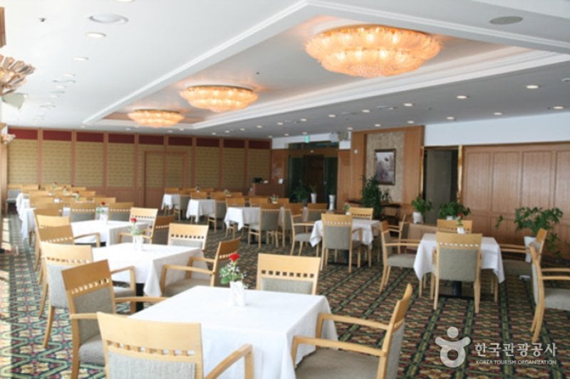 香格裡拉沙灘觀光酒店 (4/6)