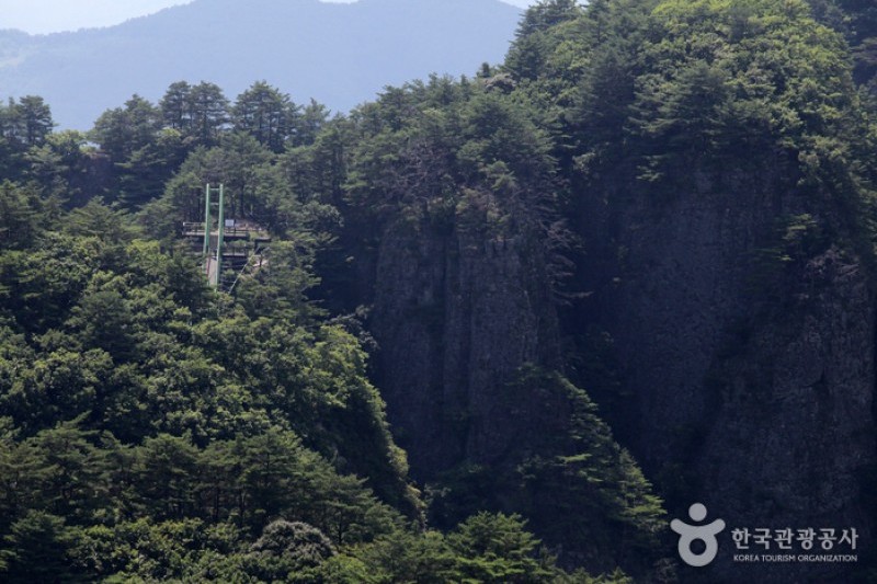 淸凉山道立公園 