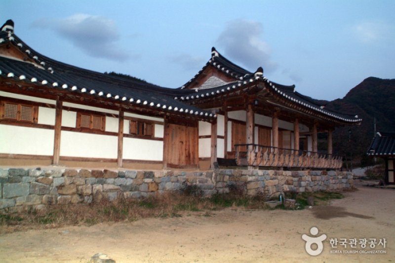聾巖宗宅(농암종택)