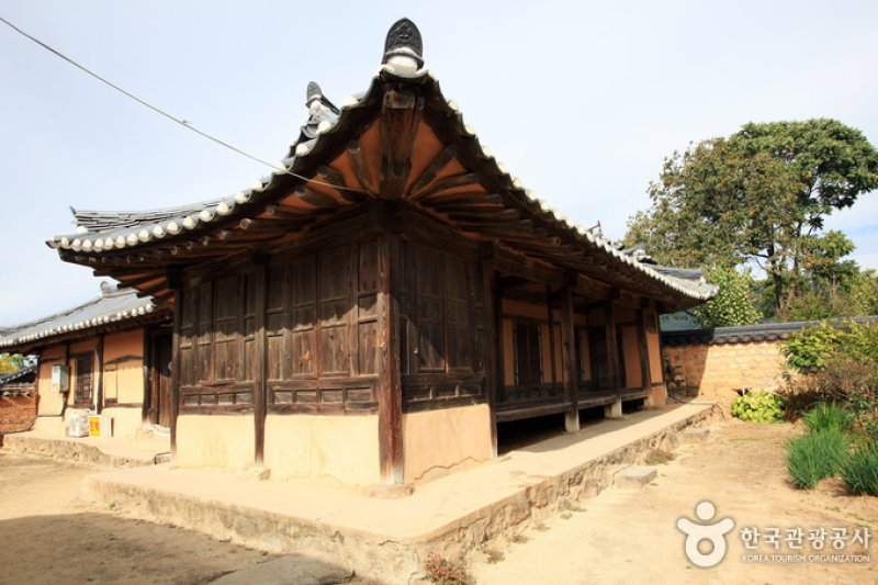 家溫堂 (石皐古宅)(가온당(석고고택))