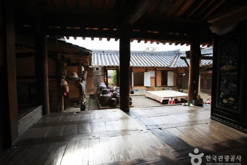 家溫堂 (石皐古宅)(가온당(석고고택))