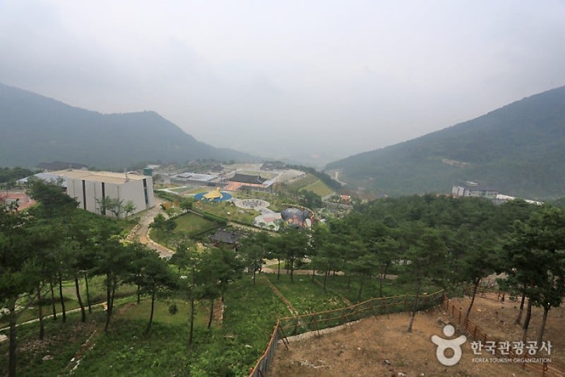 山清韓方主題樂園東醫寶鑑村 (1/13)