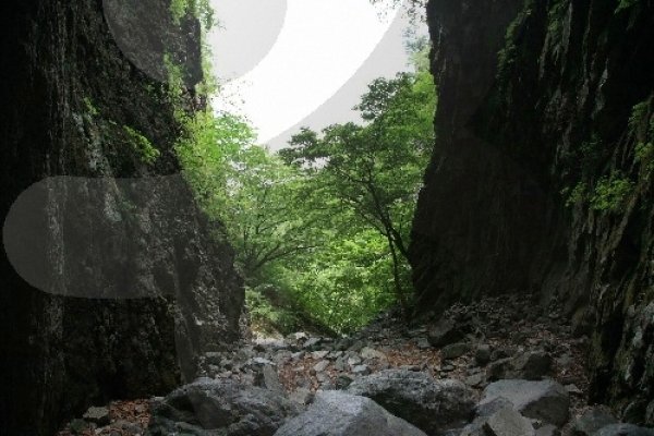 密陽冰谷