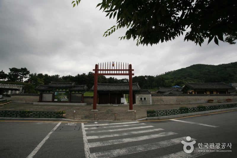 金海首露王妃陵 (1/7)