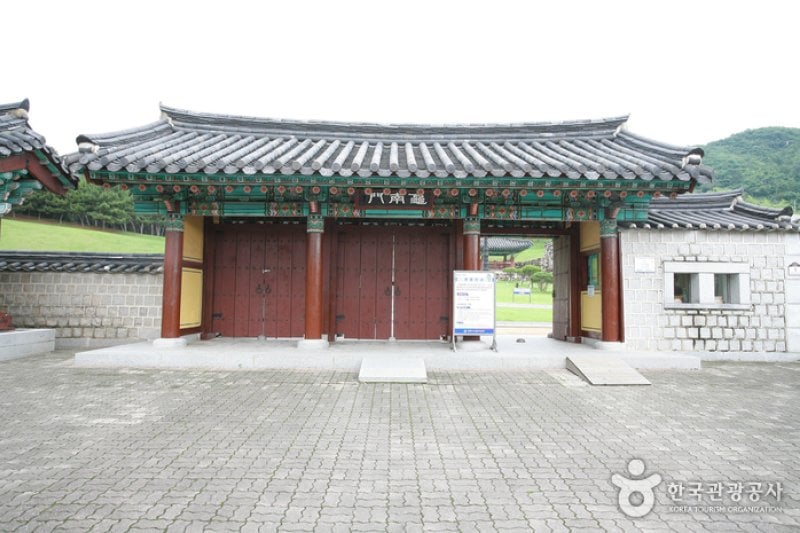 金海首露王妃陵 (4/7)