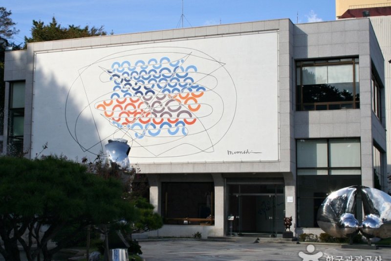 昌原市立馬山文信美術館 (1/16)