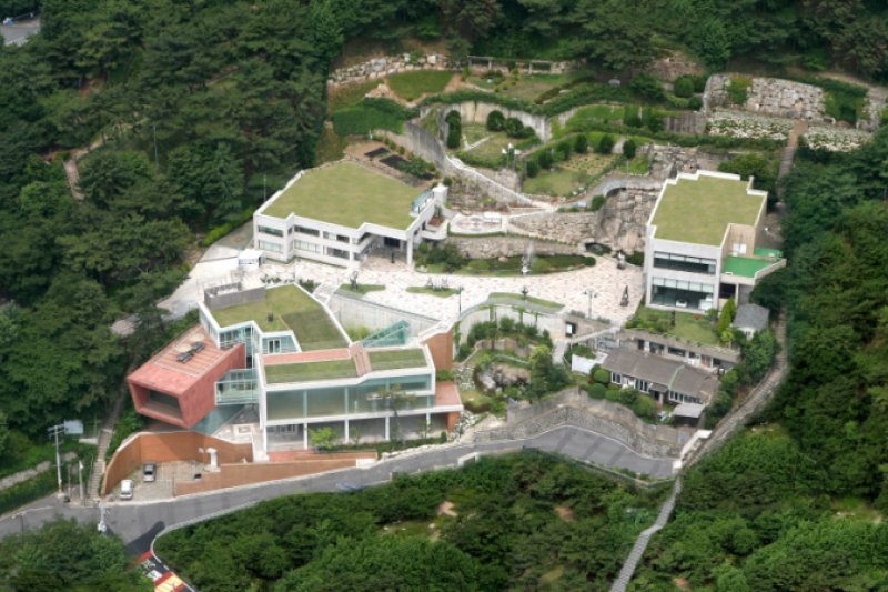 昌原市立馬山文信美術館 (9/16)
