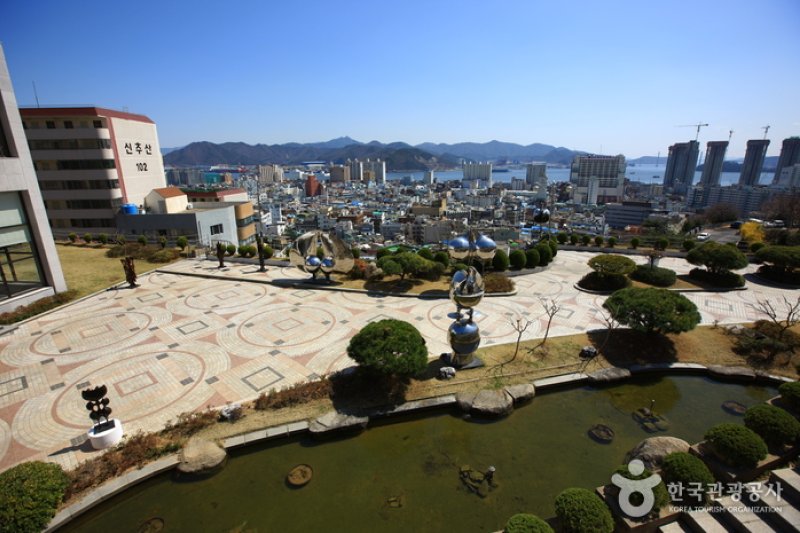 昌原市立馬山文信美術館 (13/16)