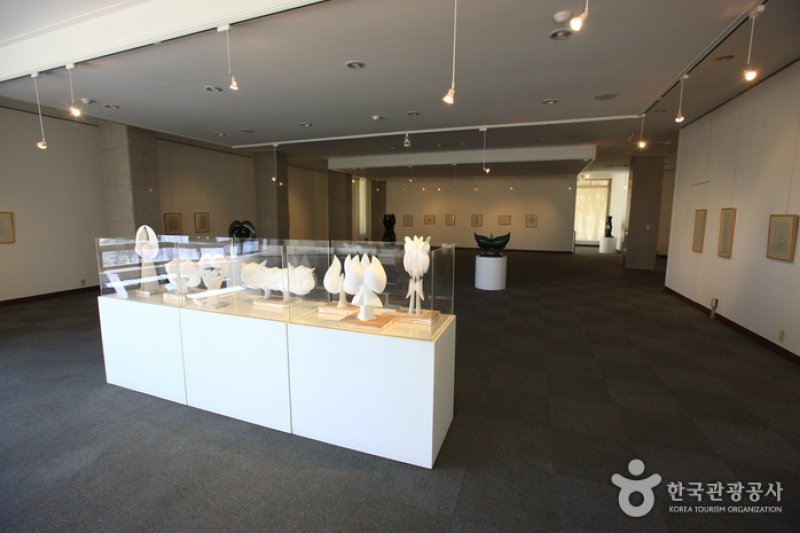 昌原市立馬山文信美術館 (15/16)