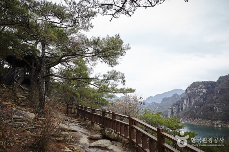 龜潭峰‧玉筍峰 (4/9)