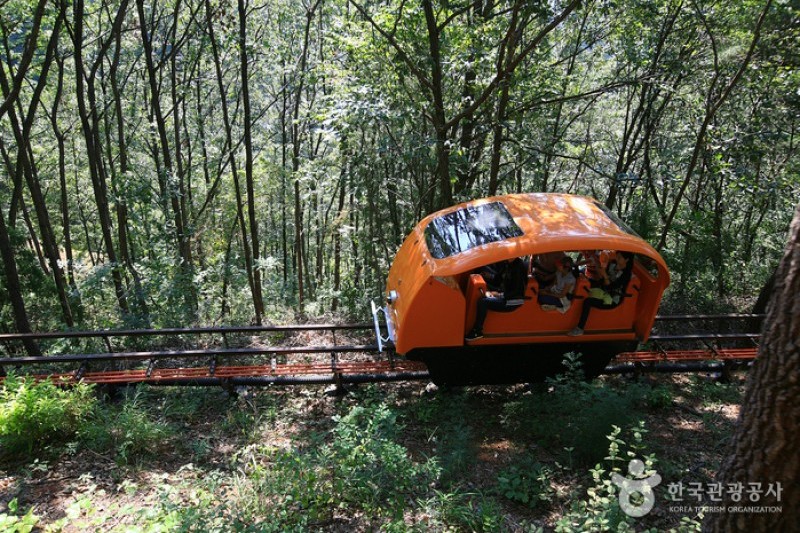 清風湖觀光單軌列車