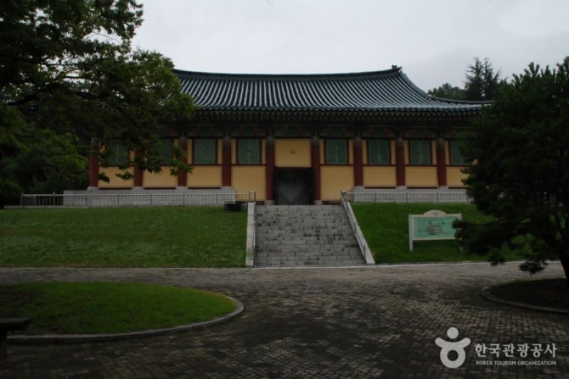 顯忠祠 (28/38)