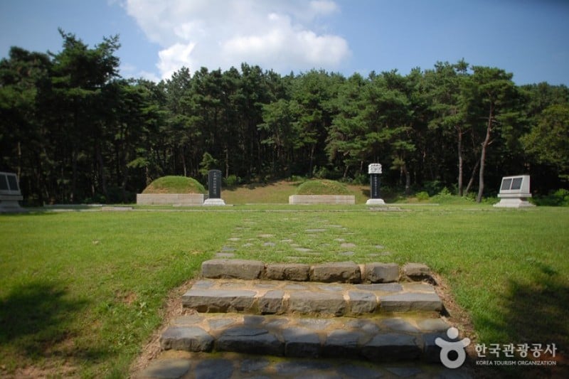 扶餘陵山里古墳群 [UNESCO世界遺產] (3/11)