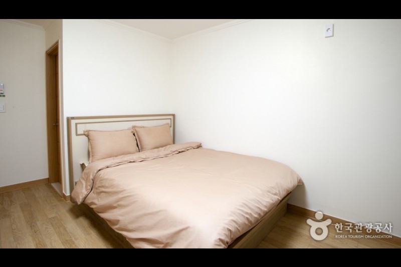 動鶴山莊 [優秀住宿設施Goodstay] (11/22)