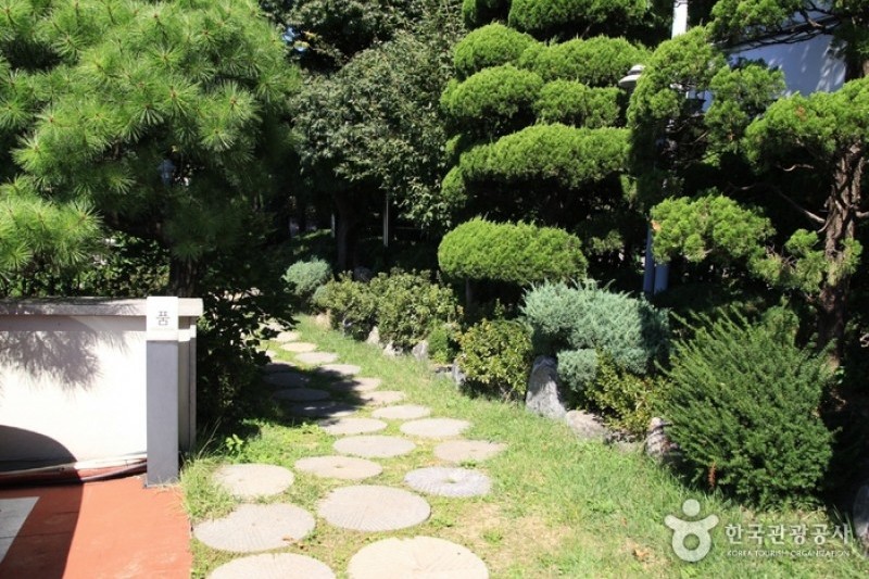 POOM SEOUL (2/8)