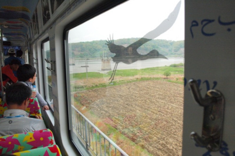 和平列車DMZ-train
