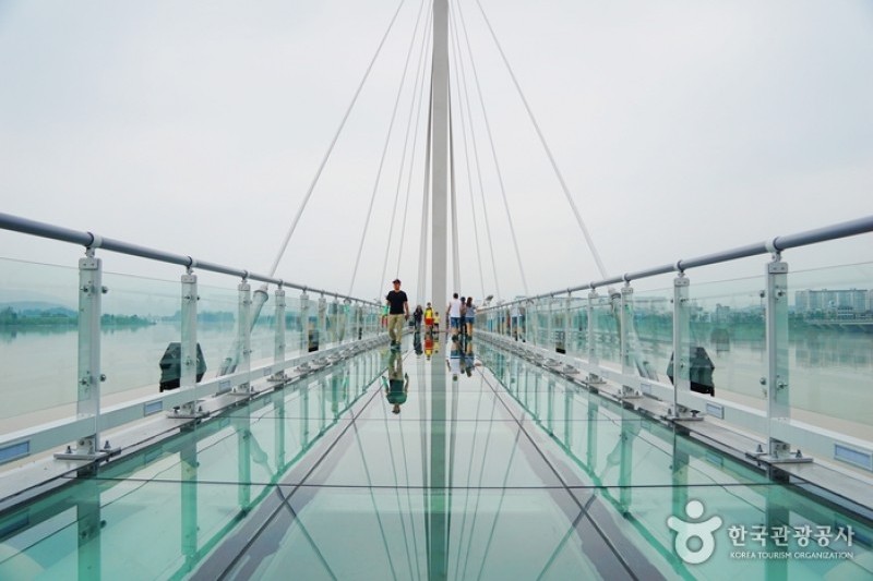昭陽江Sky Walk (1/10)
