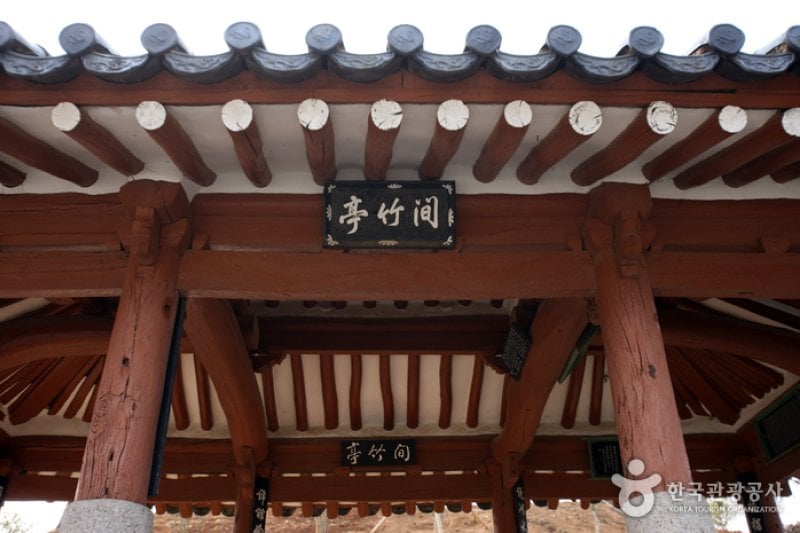 靈巖鳩林傳統韓屋村 (3/42)