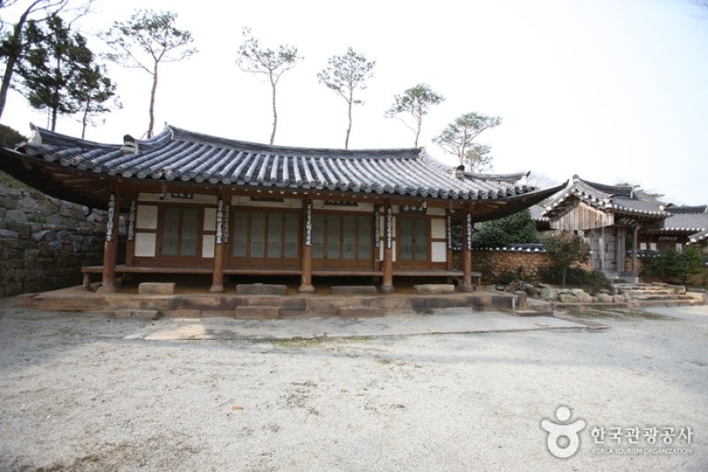 靈巖鳩林傳統韓屋村 (14/42)