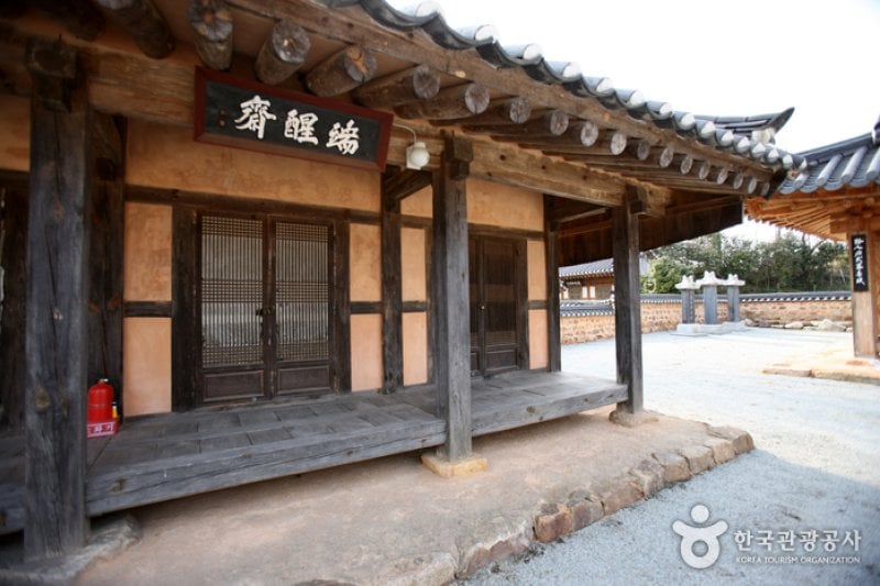 靈巖鳩林傳統韓屋村 (19/42)