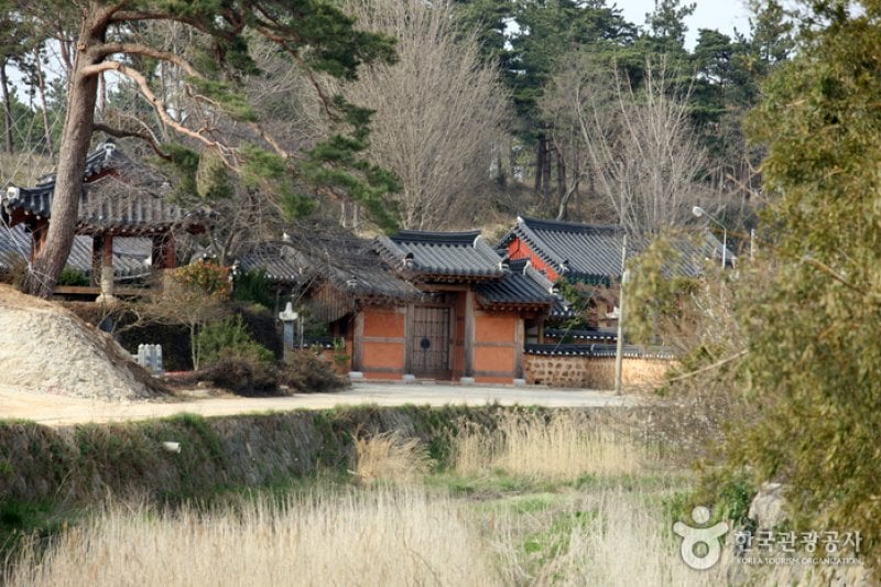 靈巖鳩林傳統韓屋村 (25/42)