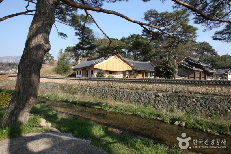 靈巖鳩林傳統韓屋村 (41/42)