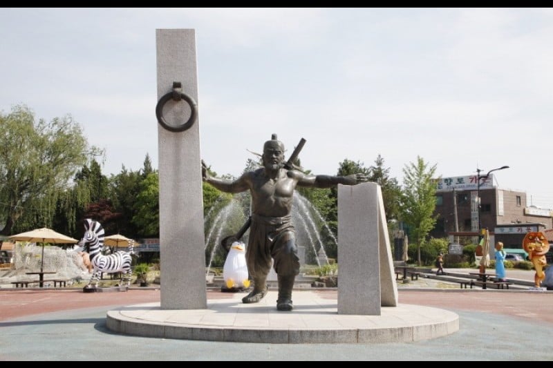 孤石亭國民旅遊區 (18/19)